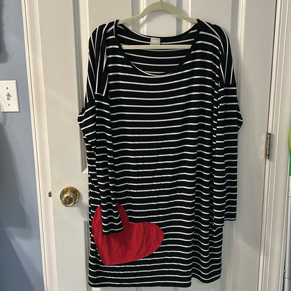 2X tunic top w/ heart